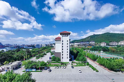 山東工商學(xué)院校園遠(yuǎn)景